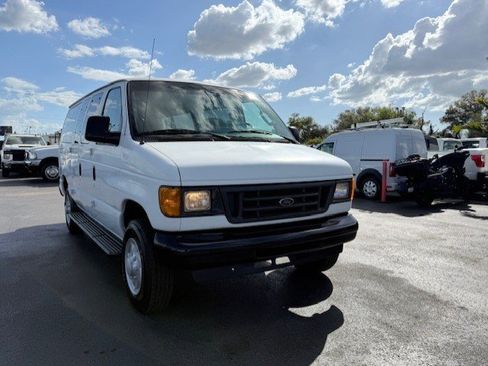 Used 2007 Ford E-350 and Econoline 350 XL image 4