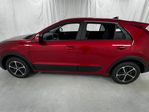 New 2026 Kia Niro LX FWD image 6