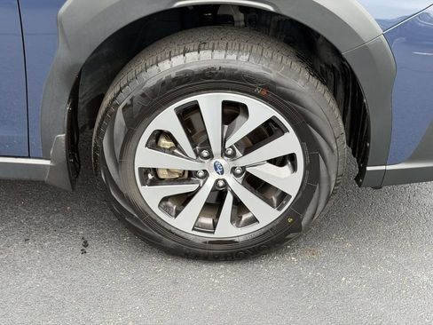 Certified 2025 Subaru Outback Premium AWD/4WD image 9
