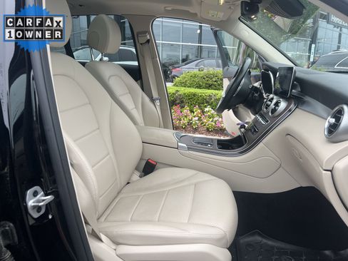 Certified 2022 Mercedes-Benz GLC 300 4MATIC image 35