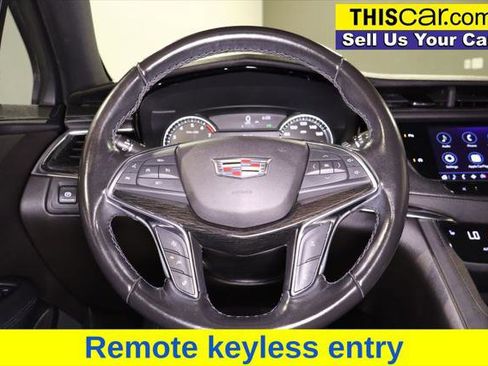 Used 2020 Cadillac XT5 Premium Luxury FWD image 16