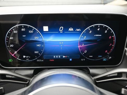 New 2026 Mercedes-Benz GLC 300 image 32