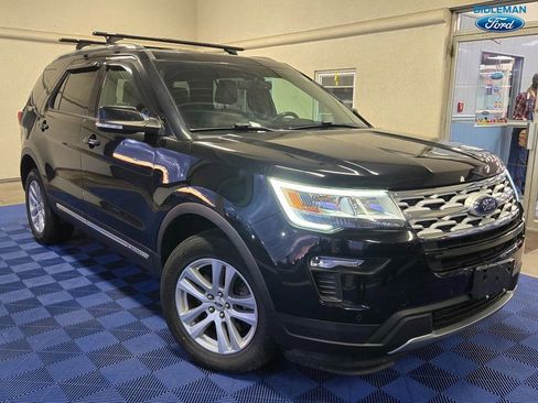 Used 2018 Ford Explorer XLT w/ Equipment Group 202A image 1
