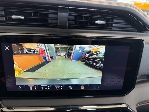 New 2026 GMC Sierra 1500 AT4 w/ AT4 Premium Package AWD/4WD image 29