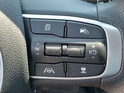 Used 2025 Kia K5 LXS FWD image 22