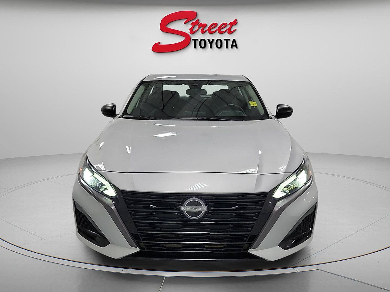 Used 2026 Nissan Altima 2.5 SV FWD image 6