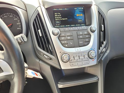 Used 2016 Chevrolet Equinox LT w/ Convenience Package image 17