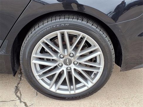 Used 2021 Genesis G70 2.0T w/ Elite Package image 8