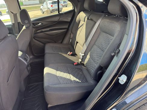 Used 2021 Chevrolet Equinox LT image 12