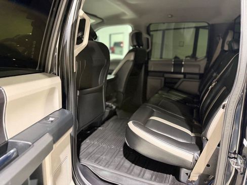 Used 2016 Ford F150 XLT RWD image 11
