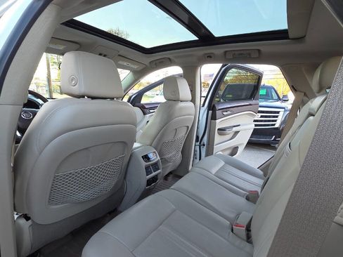 Used 2015 Cadillac SRX Premium image 30