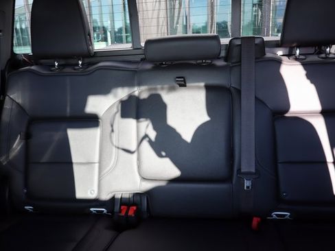 Used 2023 Chevrolet Silverado 1500 LTZ w/ LTZ Convenience Package II image 27