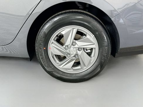 New 2026 Hyundai Elantra SE w/ Cargo Package FWD image 21