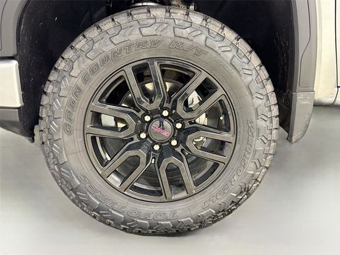 Used 2023 GMC Sierra 1500 Elevation image 30