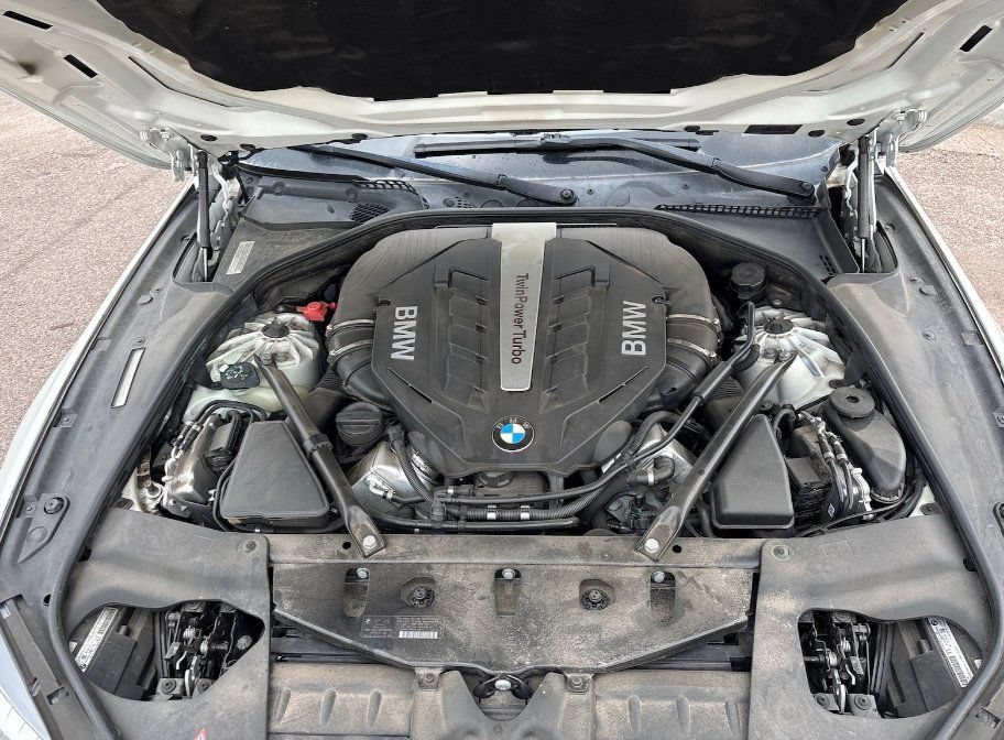 Used 2013 BMW 650i xDrive Coupe AWD/4WD image 4
