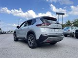 Used 2023 Nissan Rogue SV image 5