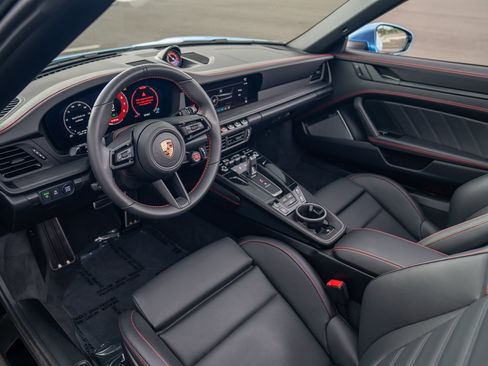 Certified 2025 Porsche 911 Carrera 4 GTS AWD/4WD image 4