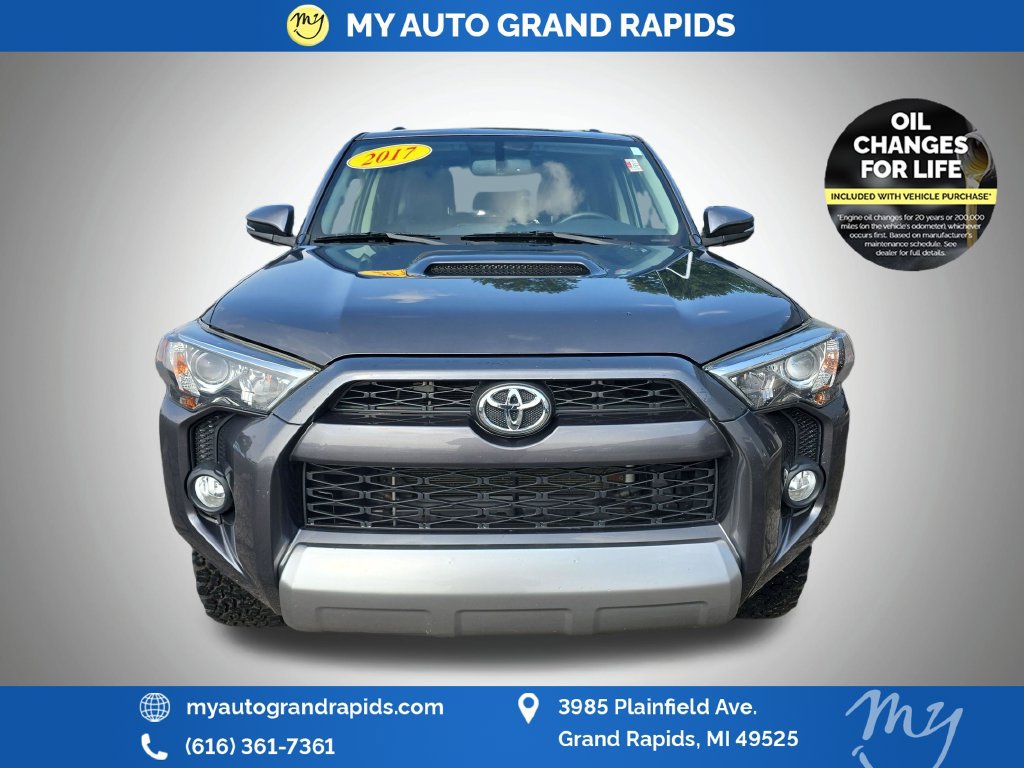 Used 2017 Toyota 4Runner TRD Off-Road Premium AWD/4WD image 2
