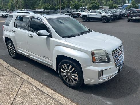 Used 2016 GMC Terrain Denali AWD/4WD image 4