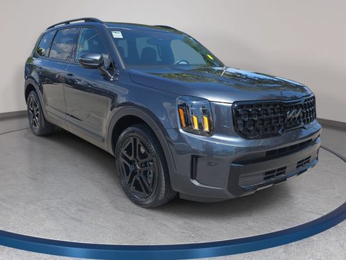 Used 2024 Kia Telluride EX X-Line AWD/4WD image 3