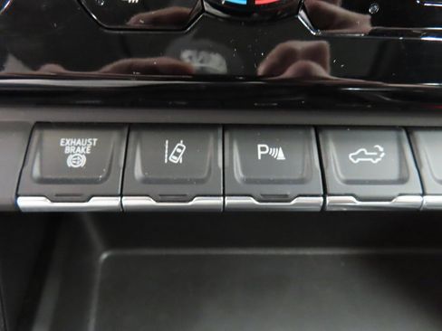 Used 2024 GMC Sierra 2500 Denali w/ Denali Reserve Package image 70