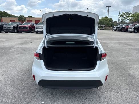 Used 2025 Toyota Corolla LE w/ Convenience Package FWD image 25
