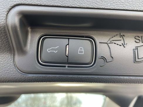 New 2026 Ford Explorer Active w/ Active Comfort Package image 9