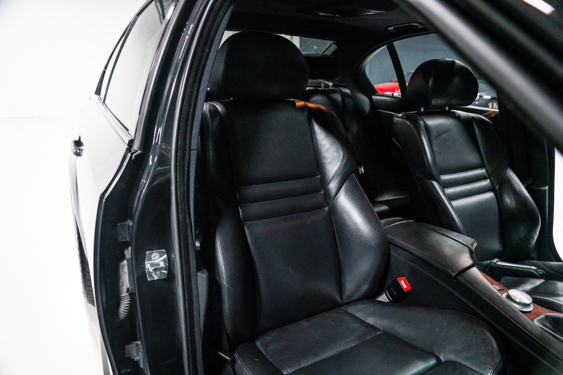 Used 2007 BMW M5 RWD image 28