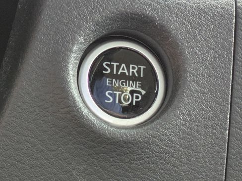 Used 2024 Nissan Frontier SV w/ Graphics Package AWD/4WD image 27