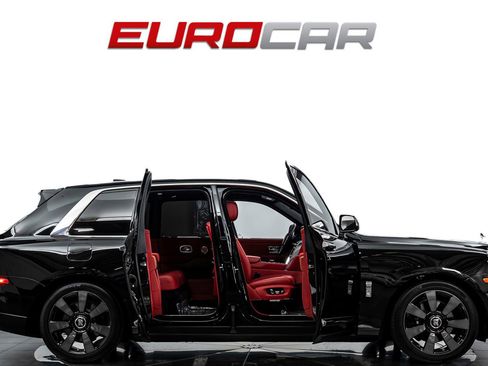 Used 2023 Rolls-Royce Cullinan w/ Cullinan Package AWD/4WD image 8