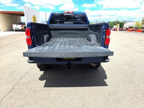 Used 2015 GMC Sierra 2500 Denali w/ Driver Alert Package AWD/4WD image 13
