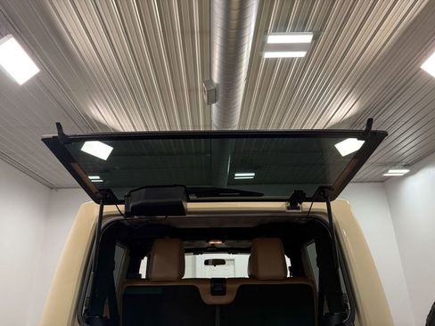 Used 2011 Jeep Wrangler Sahara w/ Connectivity Group AWD/4WD image 72