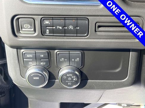 Used 2023 GMC Yukon SLT image 23