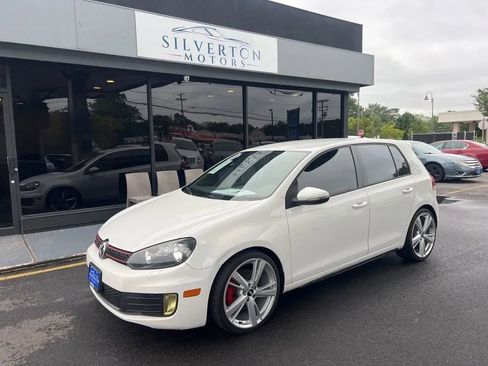 Used 2014 Volkswagen GTI Wolfsburg Edition image 2