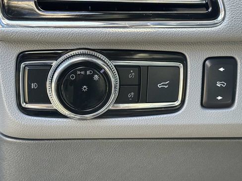 Used 2021 Lincoln Navigator Reserve w/ Luxury Package AWD/4WD image 22