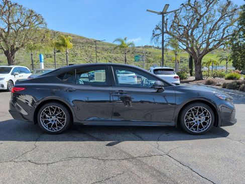 Used 2026 Toyota Camry XSE image 6