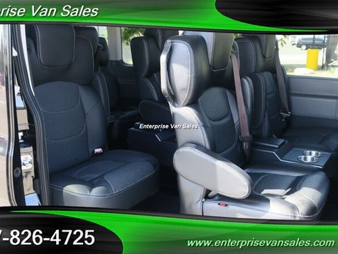 Used 2023 Ford Transit 350 XLT RWD image 19
