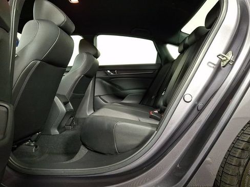 Used 2019 Honda Accord Sport image 13