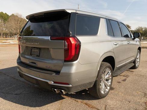 Used 2025 GMC Yukon Denali w/ LPO, Floor Liner Package image 3