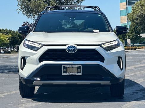 Used 2022 Toyota RAV4 XSE AWD/4WD image 9