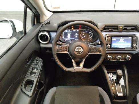Used 2025 Nissan Versa SV FWD image 22