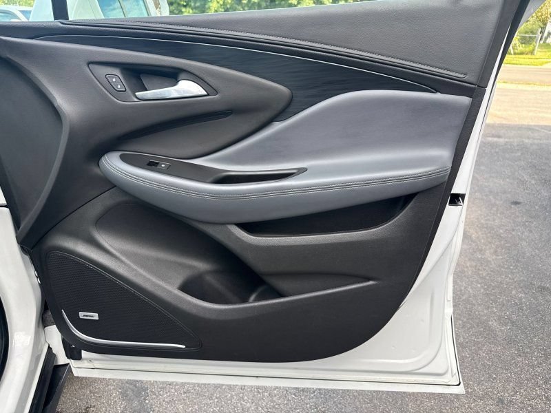 Used 2019 Buick Envision Premium AWD/4WD image 15