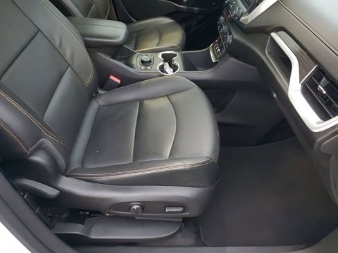 Used 2021 GMC Terrain SLT image 16