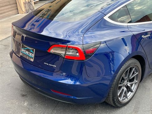 Used 2018 Tesla Model 3 Long Range AWD/4WD image 16