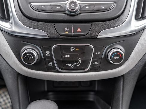 Used 2022 Chevrolet Equinox LT FWD image 27