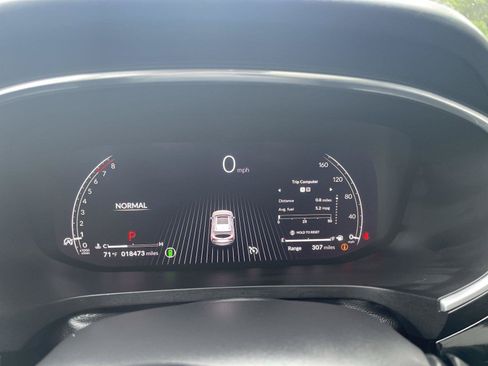 Used 2024 Acura MDX SH-AWD w/ Technology Package image 16
