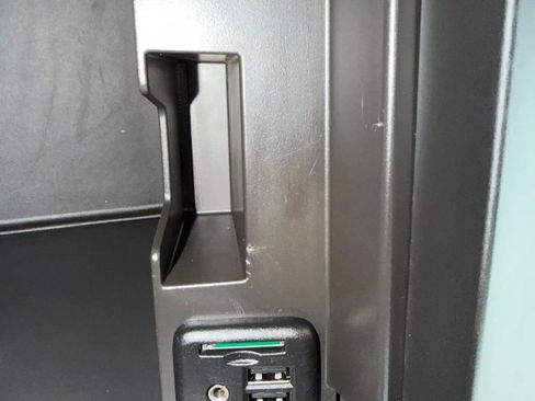 Used 2015 Chevrolet Suburban LT w/ Luxury Package image 60