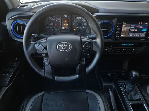 Certified 2022 Toyota Tacoma SR image 12