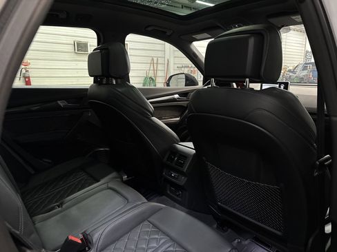 Used 2020 Audi SQ5 Premium Plus w/ Premium Plus Package image 31