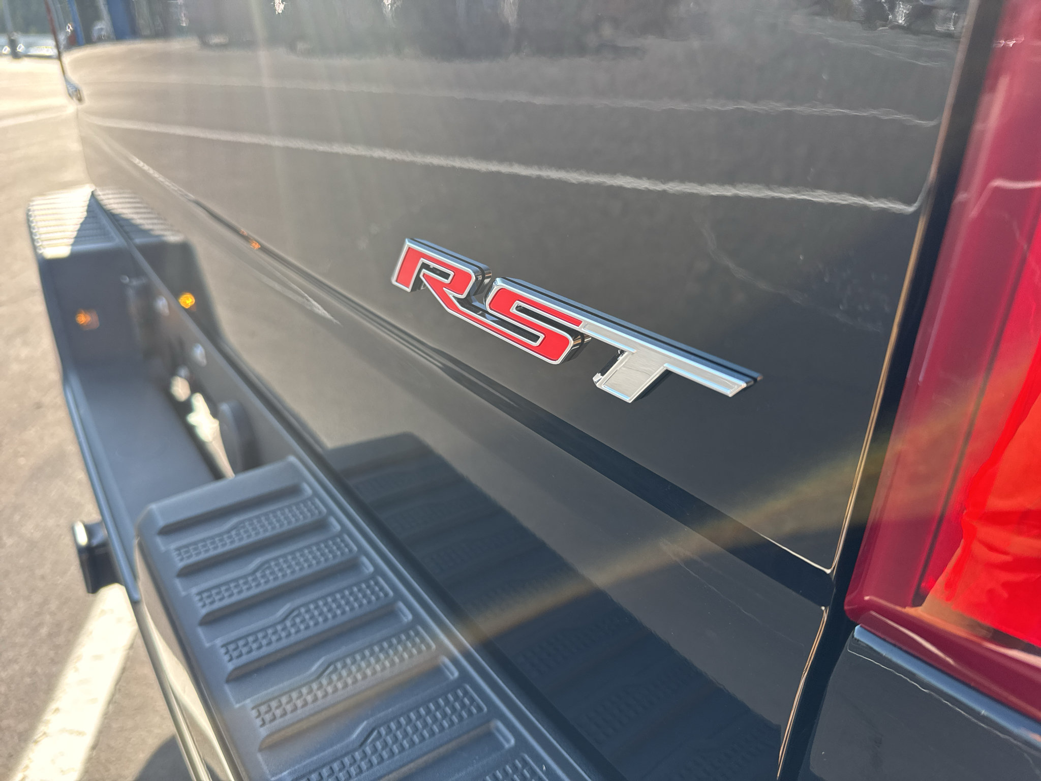 New 2026 Chevrolet Silverado 1500 RST w/ RST Select Package AWD/4WD image 7